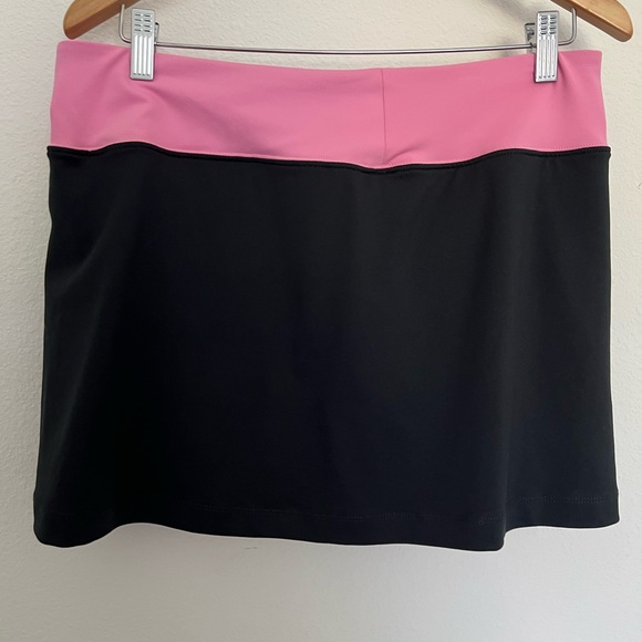 Champion Skort, M with zipper skirt and inside pocket - Picture 4 of 7